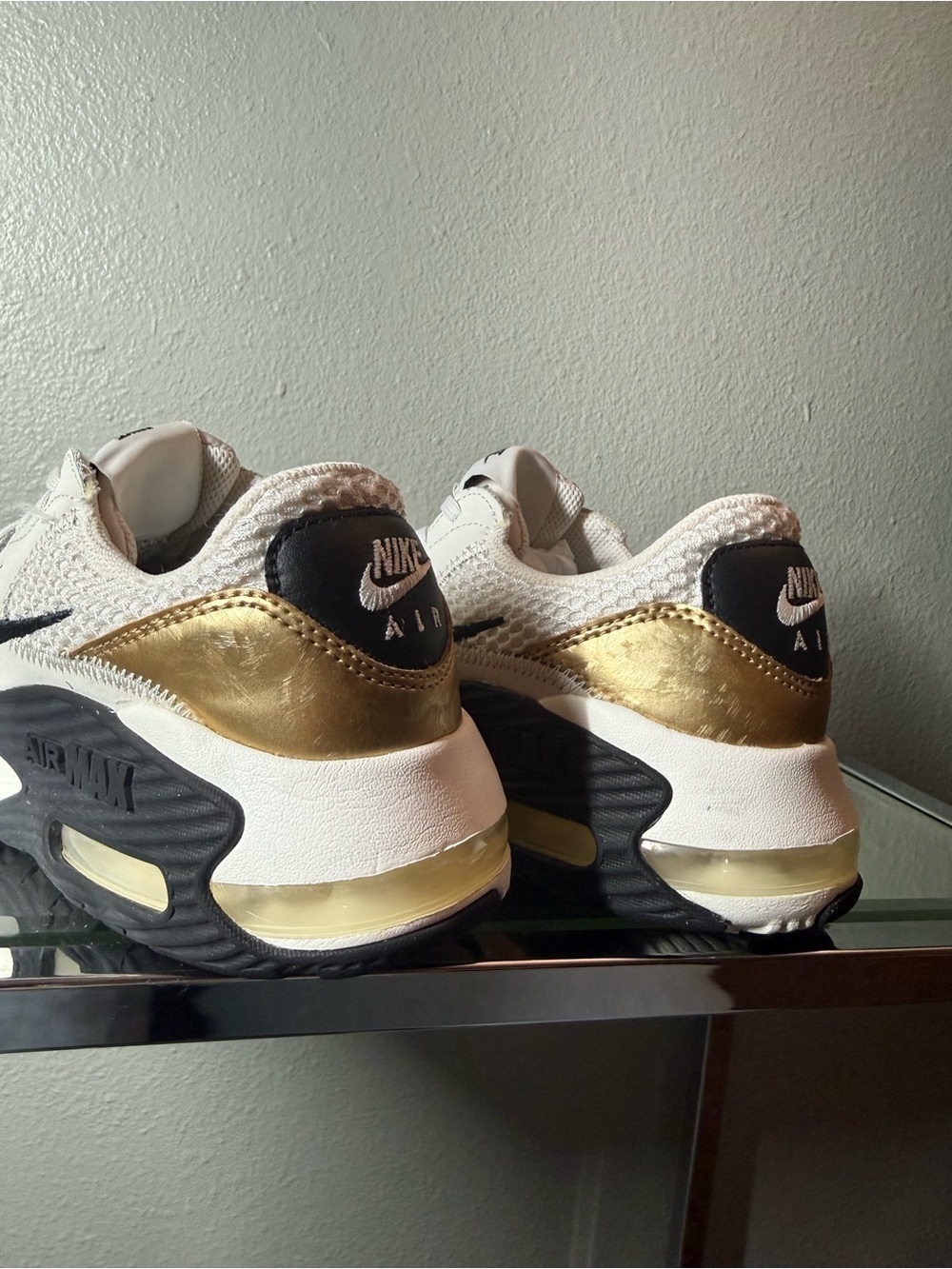 Nike Air Max Excee Women’s Size 8 White Black Metallic Gold Sneakers - Picture 9 of 10